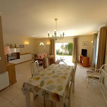 Villa Palais Sur - Belle Maison Idéalement Située 5 Min De Nauzan